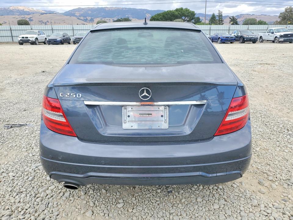 2013 Mercedes-benz C მანქანა იყიდება აუქციონზე, vin: WDDGF4HB6DA865071, აუქციონის ნომერი: 54551776
