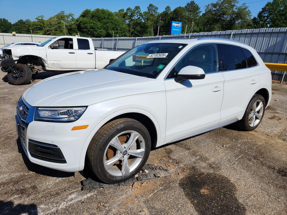 2020 Audi Q5 მანქანა იყიდება აუქციონზე, vin: WA1ANAFY8L2017740, აუქციონის ნომერი: 52102026