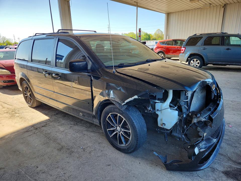 51963926 :رقم المزاد ، 2C4RDGEG0HR779511 vin ، 2017 Dodge Grand Caravan مزاد بيع