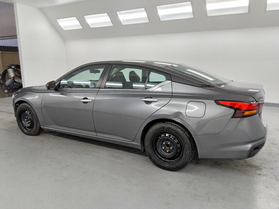 54881346 :رقم المزاد ، 1N4BL4BV9PN376604 vin ، 2023 Nissan Altima مزاد بيع