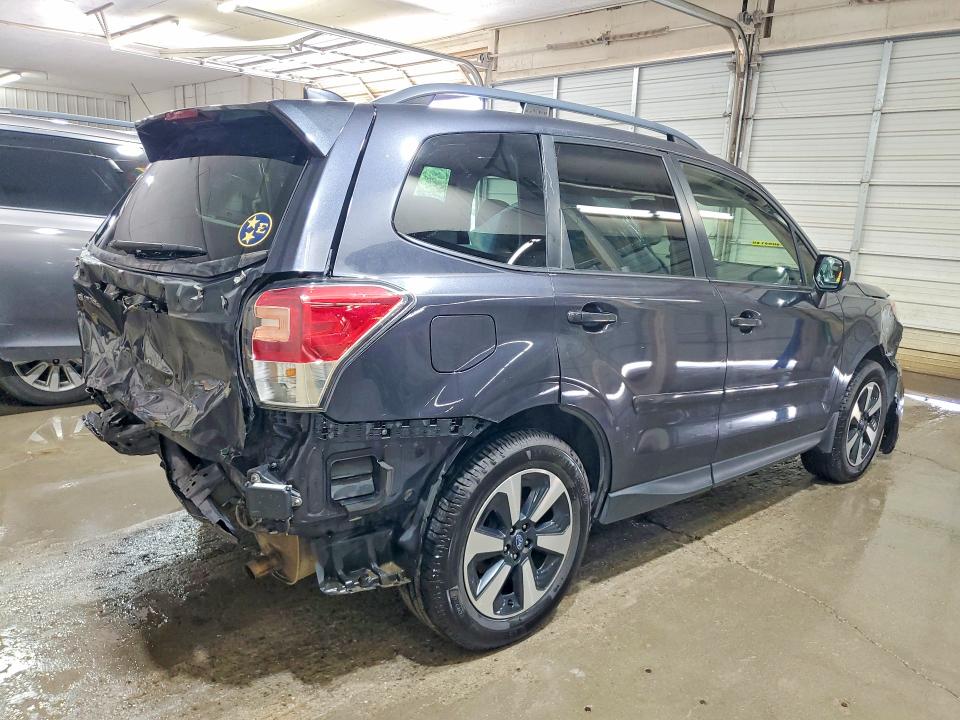 Продажа на аукционе авто 2017 Subaru Forester, vin: JF2SJAGC6HH445949, номер лота: 55093656