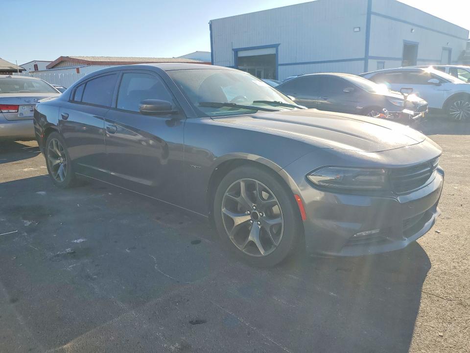 52860396 :رقم المزاد ، 2C3CDXCT2FH902402 vin ، 2015 Dodge Charger مزاد بيع