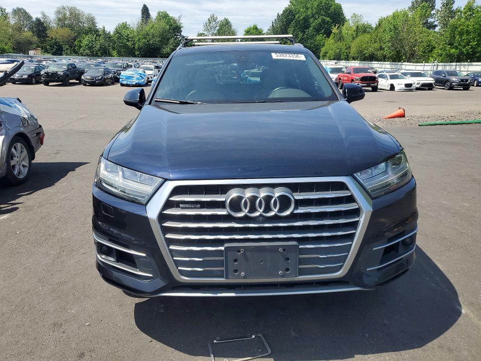2017 Audi Q7 მანქანა იყიდება აუქციონზე, vin: WA1LAAF78HD032696, აუქციონის ნომერი: 53023356