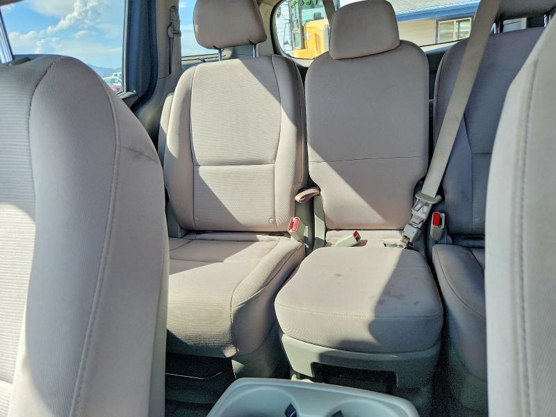 55137286 :رقم المزاد ، KNDMB5C18F6040054 vin ، 2015 Kia Sedona مزاد بيع