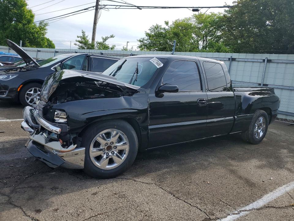 Продаж на аукціоні авто 2000 Chevrolet Silverado, vin: 2GCEC19T7Y1121026, номер лоту: 51279466