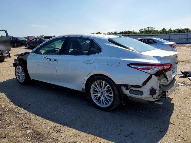 2018 Toyota Camry Hybrid მანქანა იყიდება აუქციონზე, vin: 4T1B21HK9JU005136, აუქციონის ნომერი: 54789396