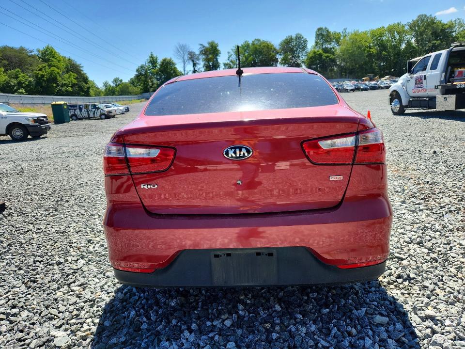 55948706 :رقم المزاد ، KNADM4A39H6118365 vin ، 2017 Kia Rio مزاد بيع