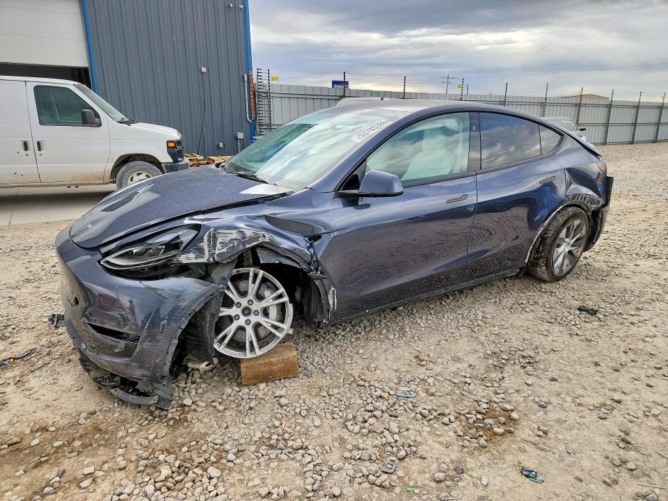 Auction sale of the 2023 Tesla Model Y, vin: 7SAYGAEE1PF978790, lot number: 53785366