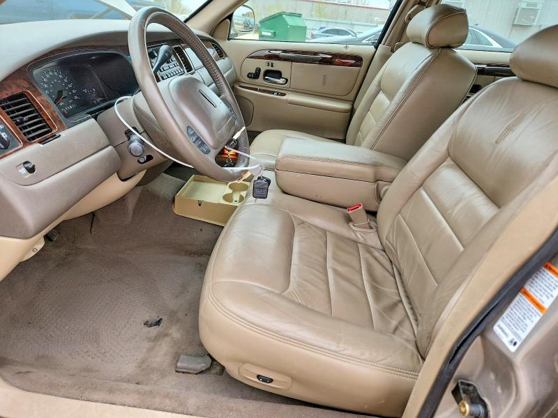 52152086 :رقم المزاد ، 1LNHM82WXXY617095 vin ، 1999 Lincoln Town Car مزاد بيع