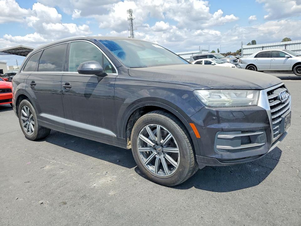 2017 Audi Q7 მანქანა იყიდება აუქციონზე, vin: WA1LAAF75HD013409, აუქციონის ნომერი: 54896486