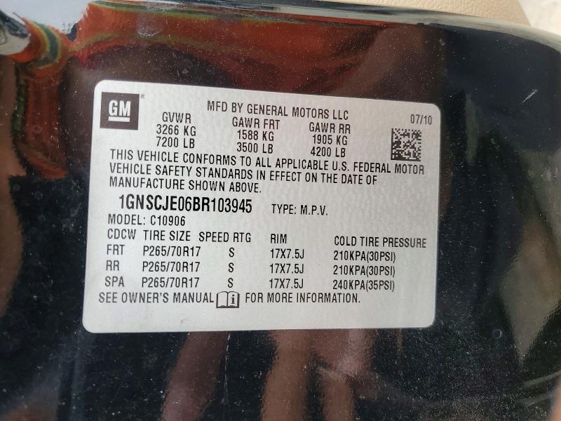 52392736 :رقم المزاد ، 1GNSCJE06BR103945 vin ، 2011 Chev Suburban مزاد بيع