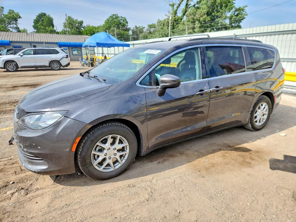 53303206 :رقم المزاد ، 2C4RC1DG0LR264714 vin ، 2020 Chrysler Voyager مزاد بيع