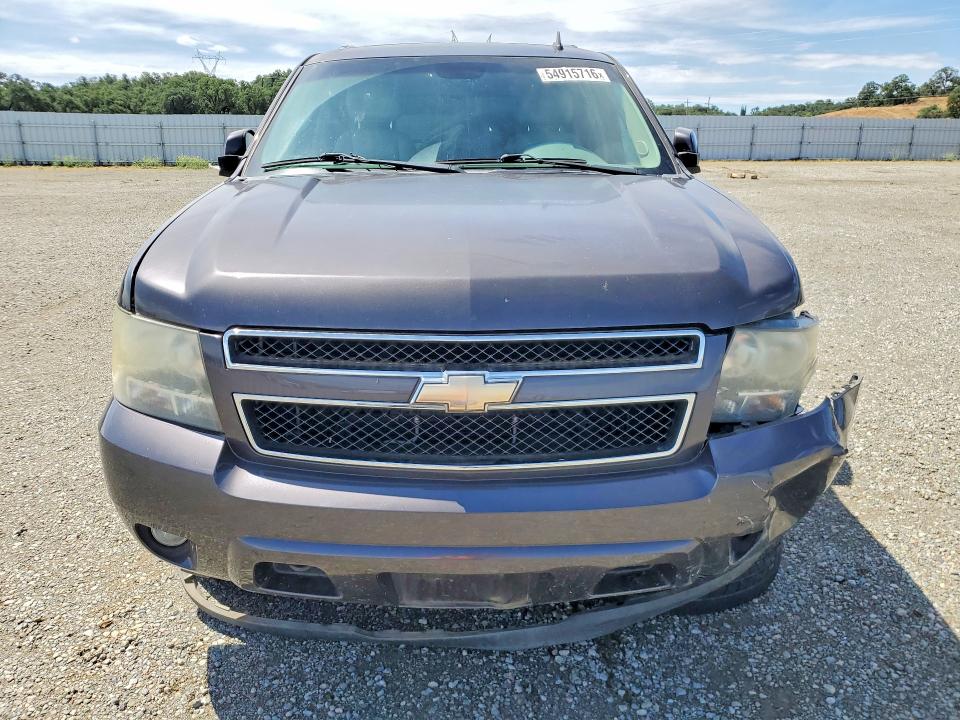 2011 Chevrolet Suburban მანქანა იყიდება აუქციონზე, vin: 1GNSKJE38BR295141, აუქციონის ნომერი: 54915716
