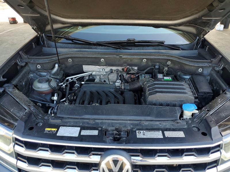 53943976 :رقم المزاد ، 1V2LR2CA2JC530424 vin ، 2018 Volkswagen Atlas مزاد بيع