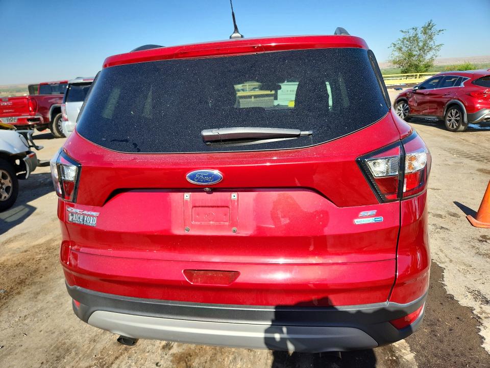 53385746 :رقم المزاد ، 1FMCU9GD2JUB73202 vin ، 2018 Ford Escape مزاد بيع