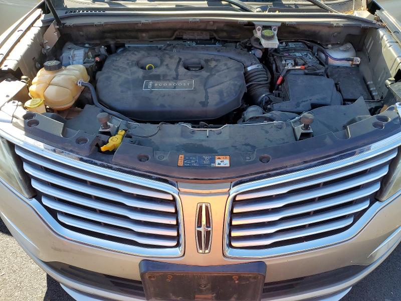 2015 Lincoln Townhouse Mkc მანქანა იყიდება აუქციონზე, vin: 5LMTJ2AH7FUJ20673, აუქციონის ნომერი: 54352316