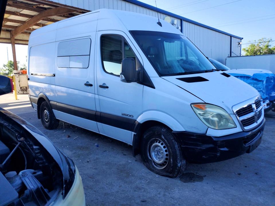 53640266 :رقم المزاد ، WD0PE745685230291 vin ، 2008 Dodge Sprinter مزاد بيع