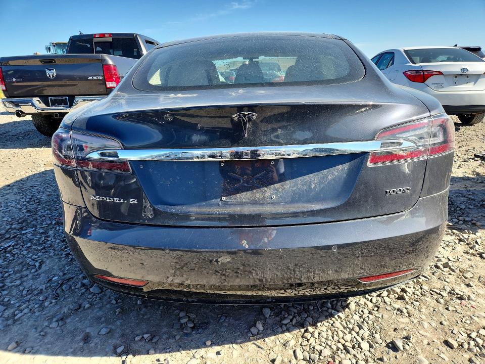 Продаж на аукціоні авто 2018 Tesla Model S, vin: 5YJSA1E28JF274765, номер лоту: 55080656