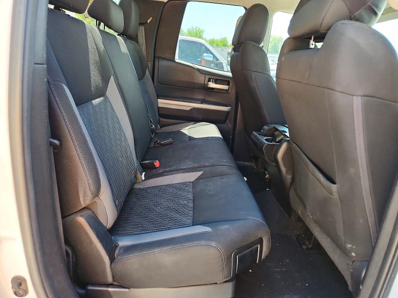 52929366 :رقم المزاد ، 5TFUW5F10GX502280 vin ، 2016 Toyota Tundra مزاد بيع