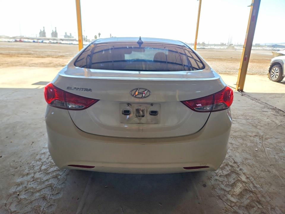 2013 Hyundai Elantra მანქანა იყიდება აუქციონზე, vin: 5NPDH4AEXDH171102, აუქციონის ნომერი: 55376606