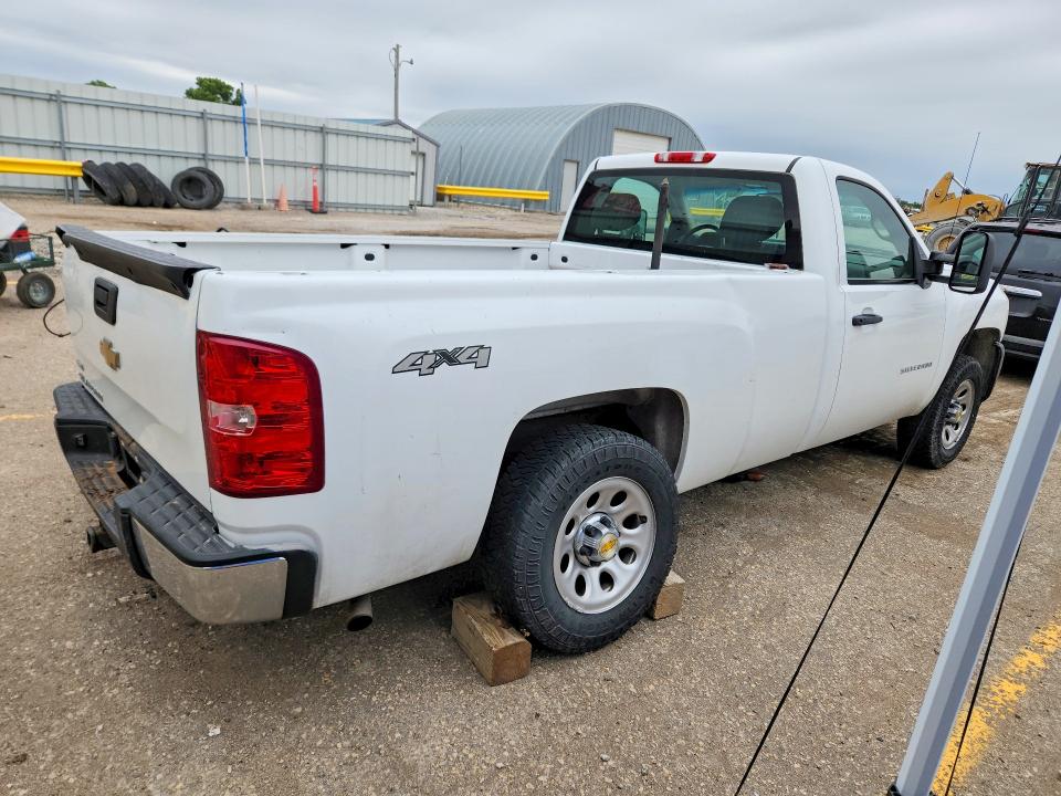 Продаж на аукціоні авто 2011 Chevrolet Silverado, vin: 1GCNKPE05BZ314615, номер лоту: 49270256
