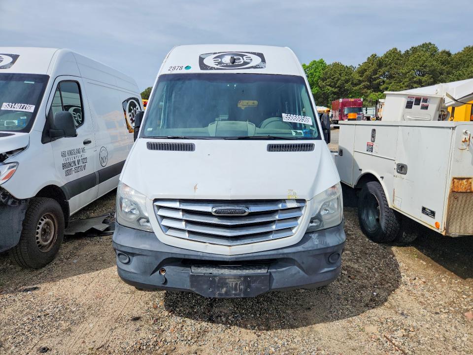 55068856 :رقم المزاد ، WDRPE8CD3HP510827 vin ، 2017 Freightliner Sprinter مزاد بيع