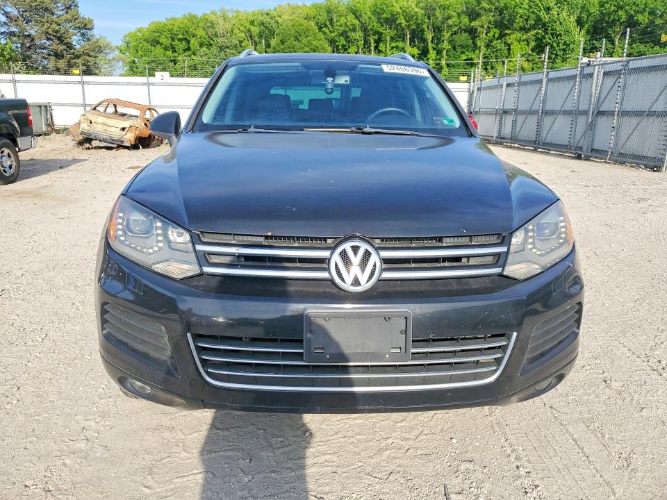 Aukcja sprzedaży 2011 Volkswagen Touareg, vin: WVGFF9BP2BD003223, numer aukcji: 52408596