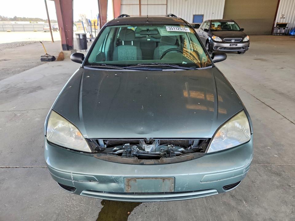 55112576 :رقم المزاد ، 1FAFP36N15W214564 vin ، 2005 Ford Focus مزاد بيع