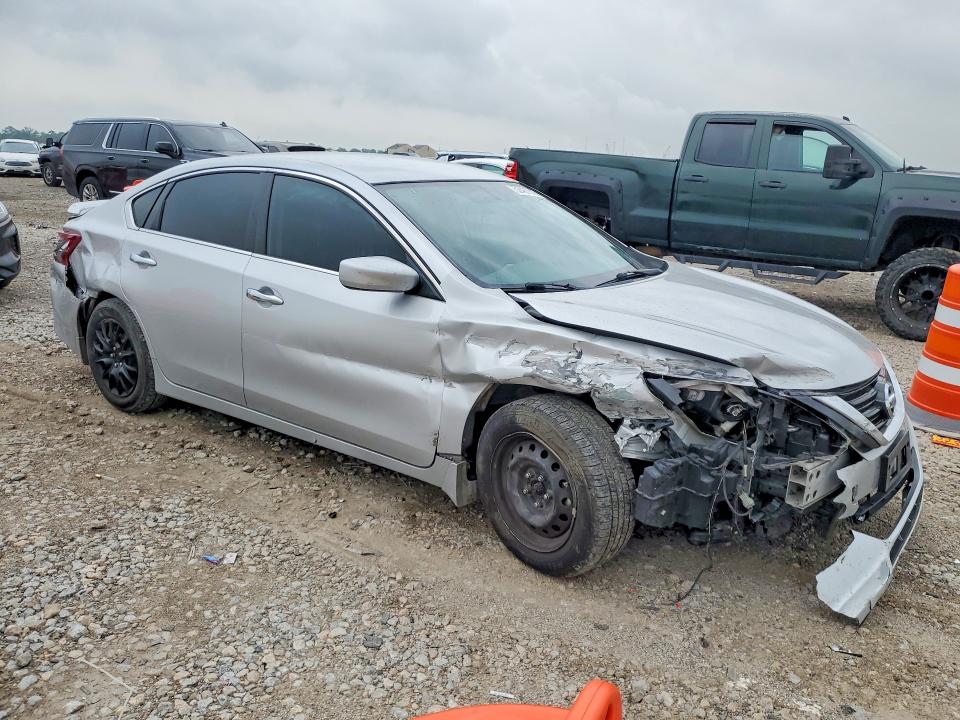 2018 Nissan Altima მანქანა იყიდება აუქციონზე, vin: 1N4AL3AP5JC299709, აუქციონის ნომერი: 52487916