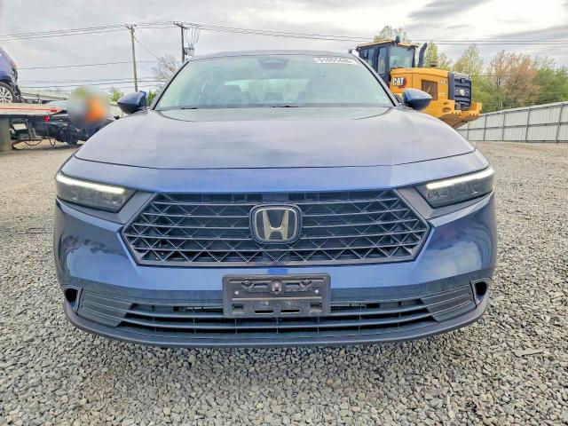51651446 :رقم المزاد ، 1HGCY1F33RA015887 vin ، 2024 Honda Accord مزاد بيع