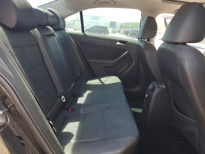 53746756 :رقم المزاد ، 3VWDP7AJ5CM401717 vin ، 2012 Volkswagen Jetta مزاد بيع
