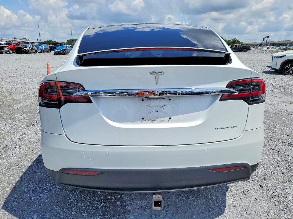 55024506 :رقم المزاد ، 5YJXCDE20KF207502 vin ، 2019 Tesla Model X مزاد بيع