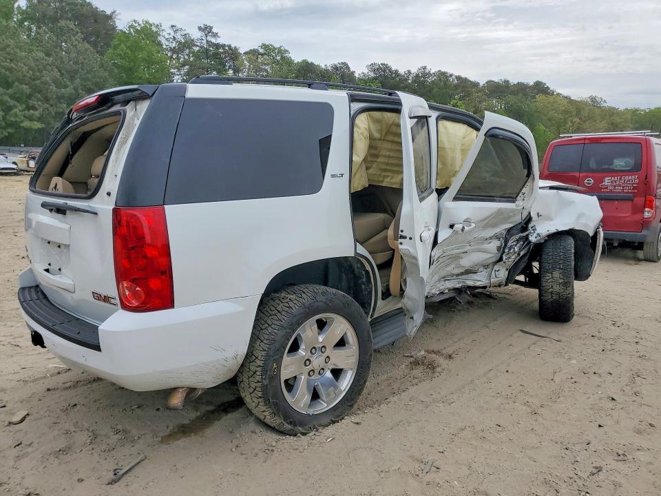 52390126 :رقم المزاد ، 1GKFK13048J130010 vin ، 2008 Gmc Yukon مزاد بيع