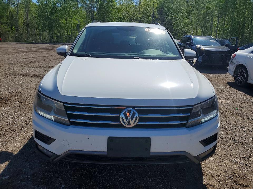 Продажа на аукционе авто 2018 Volkswagen Tiguan, vin: 3VV2B7AXXJM100324, номер лота: 54115756