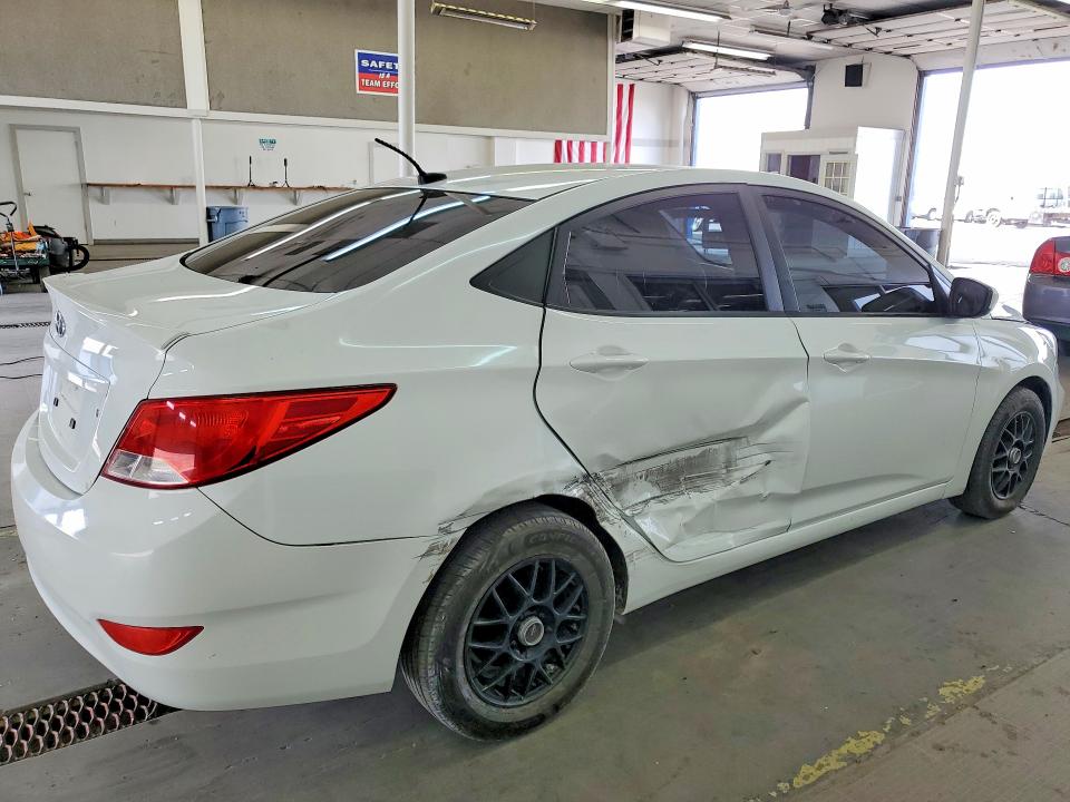 2015 Hyundai Accent მანქანა იყიდება აუქციონზე, vin: KMHCT4AE2FU868147, აუქციონის ნომერი: 52777816