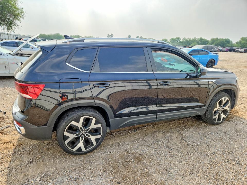 Продажа на аукционе авто 2022 Volkswagen Taos, vin: 3VV2X7B2XNM073670, номер лота: 52610616