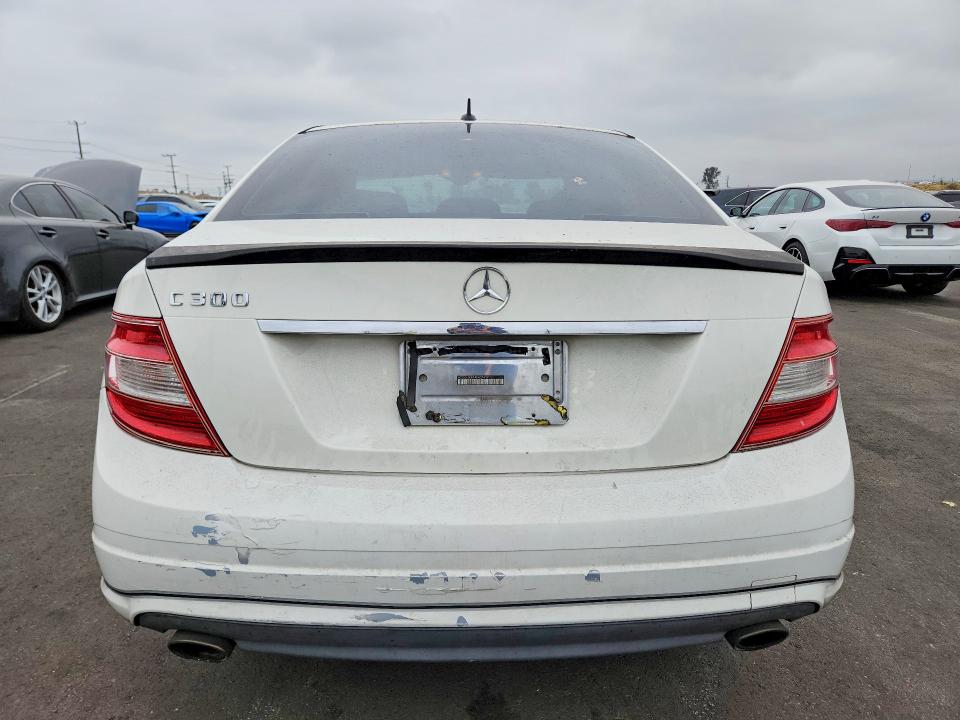 Продажа на аукционе авто 2010 Mercedes-benz C, vin: WDDGF5EB1AF437417, номер лота: 52947356