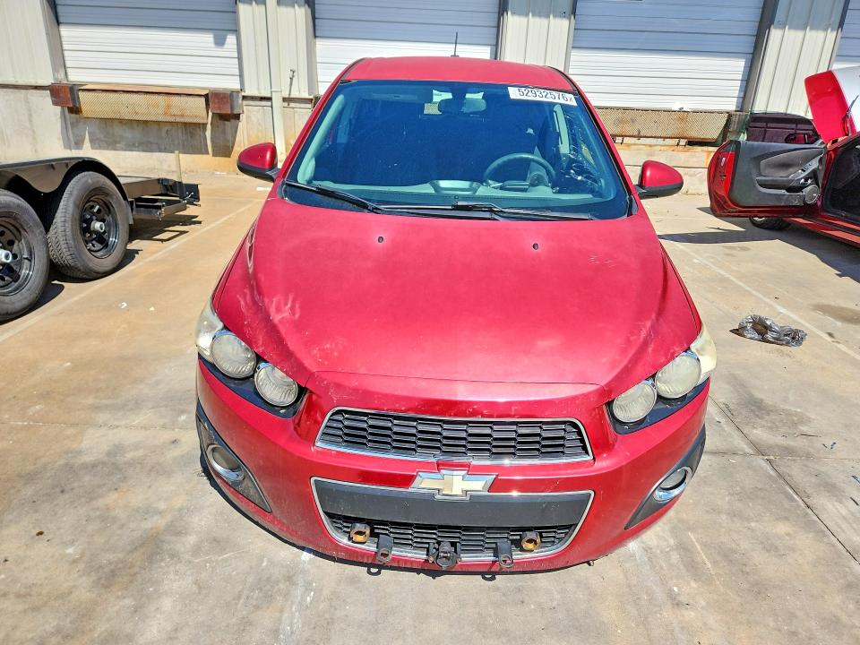 2015 Chevrolet Sonic მანქანა იყიდება აუქციონზე, vin: 1G1JC6SH1F4127321, აუქციონის ნომერი: 52932576