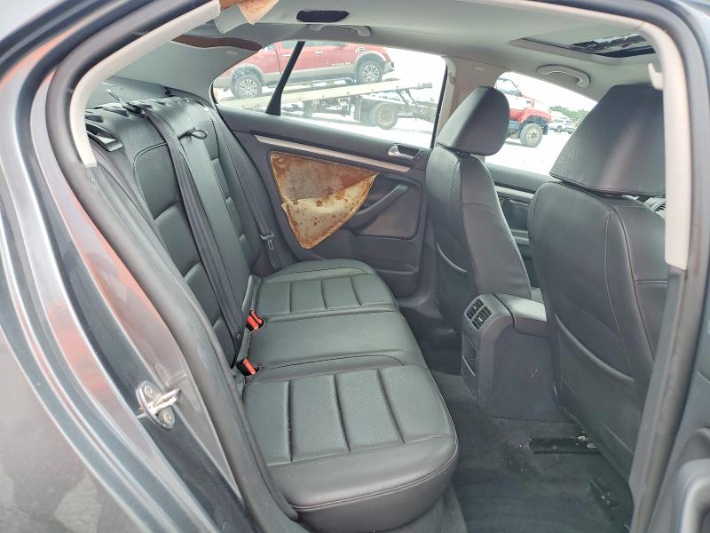 53298986 :رقم المزاد ، 3VWRX7AJ5AM146649 vin ، 2010 Volkswagen Jetta مزاد بيع