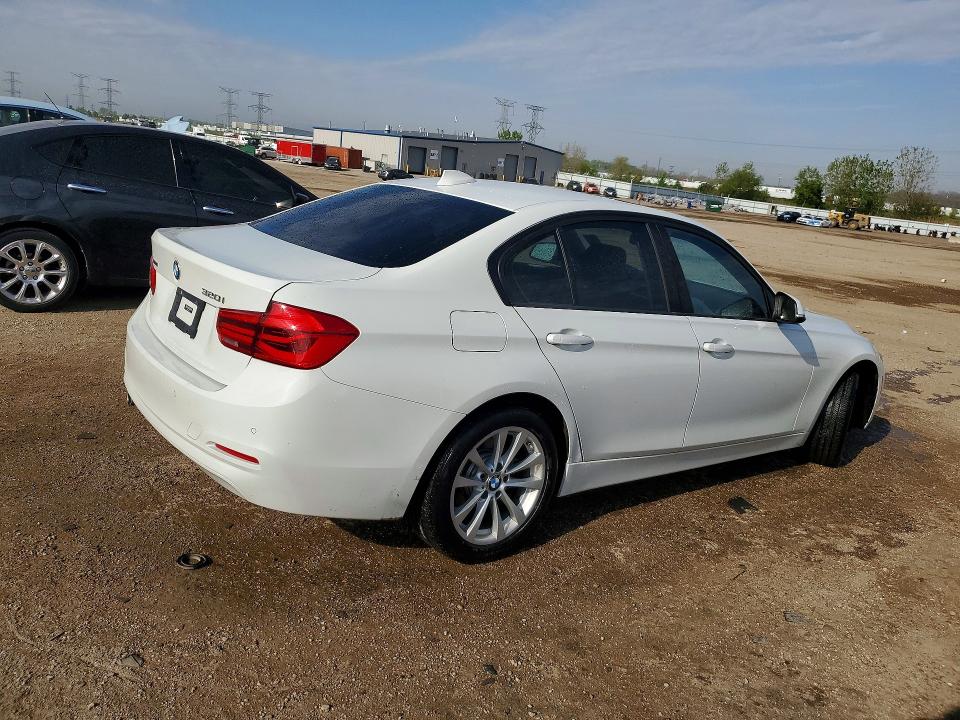 52864566 :رقم المزاد ، WBA8A3C56JA505218 vin ، 2018 Bmw 320 مزاد بيع