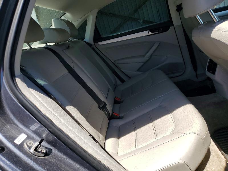 54791936 :رقم المزاد ، 1VWBP7A32DC114704 vin ، 2013 Volkswagen Passat مزاد بيع