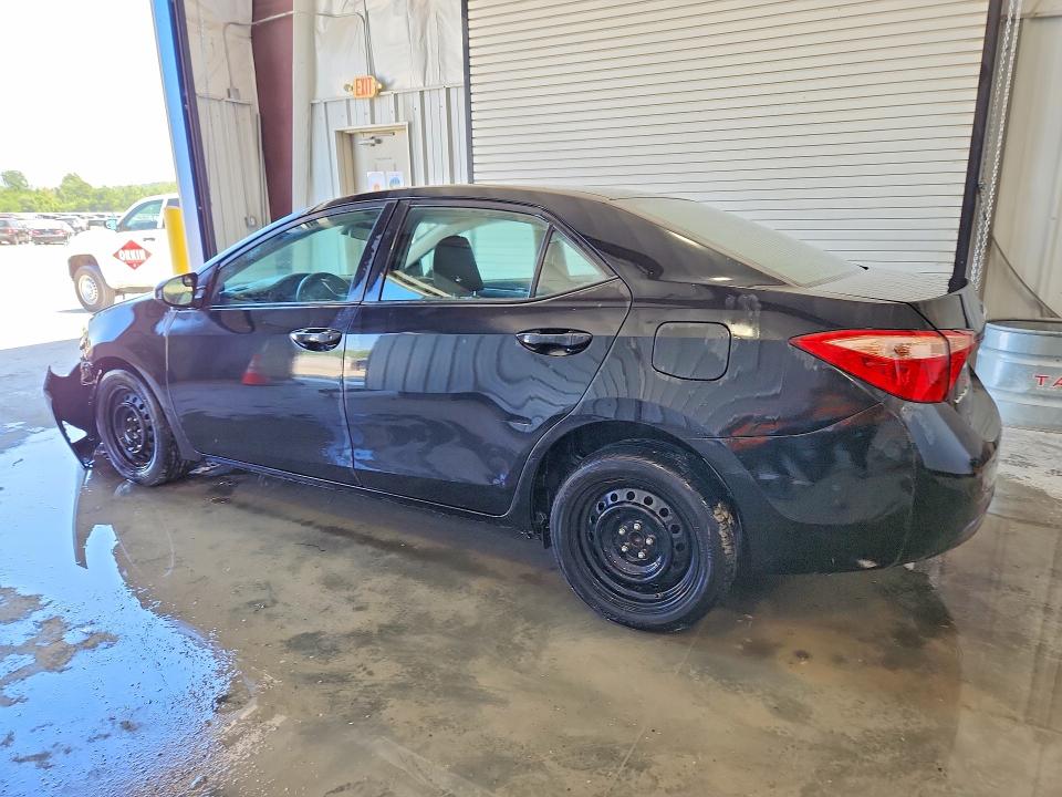 2018 Toyota Corolla მანქანა იყიდება აუქციონზე, vin: 5YFBURHE3JP855798, აუქციონის ნომერი: 49151376