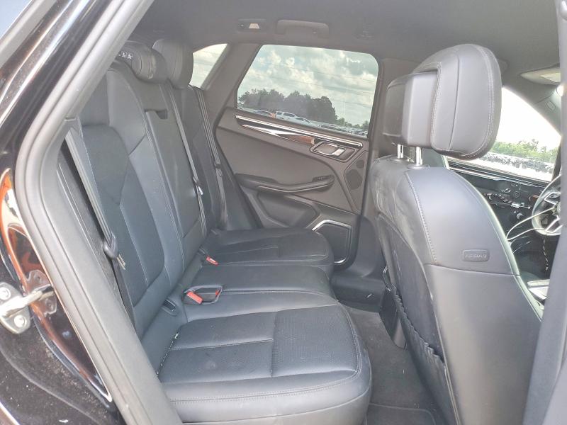 54646386 :رقم المزاد ، WP1AB2A53HLB12885 vin ، 2017 Porsche Macan مزاد بيع