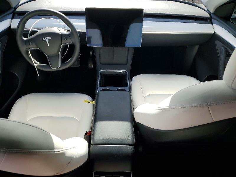 52370986 :رقم المزاد ، 7SAYGDED4SF221268 vin ، 2025 Tesla Model Y مزاد بيع