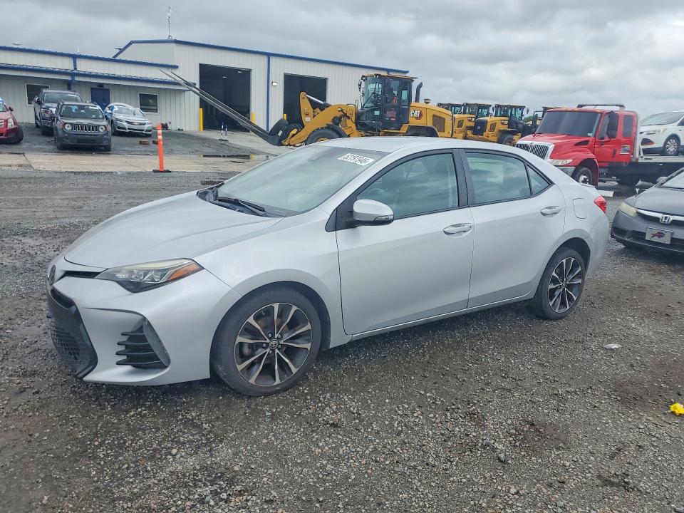 52197946 :رقم المزاد ، 2T1BURHE4JC989056 vin ، 2018 Toyota Corolla مزاد بيع