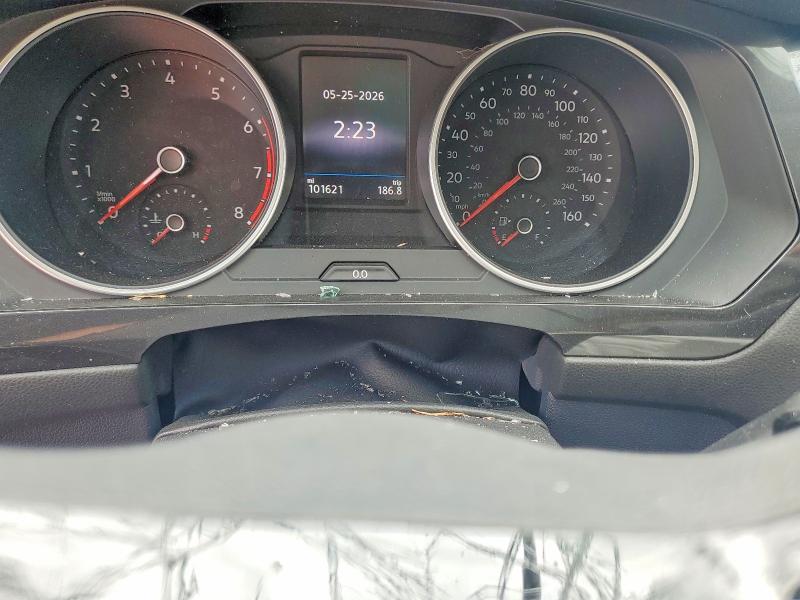 54909606 :رقم المزاد ، 3VV2B7AX1JM115309 vin ، 2018 Volkswagen Tiguan مزاد بيع