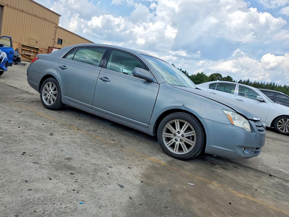 54494216 :رقم المزاد ، 4T1BK36B25U018590 vin ، 2005 Toyota Avalon مزاد بيع
