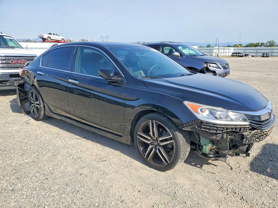 Продажа на аукционе авто 2017 Honda Accord, vin: 1HGCR2F14HA184235, номер лота: 52093486