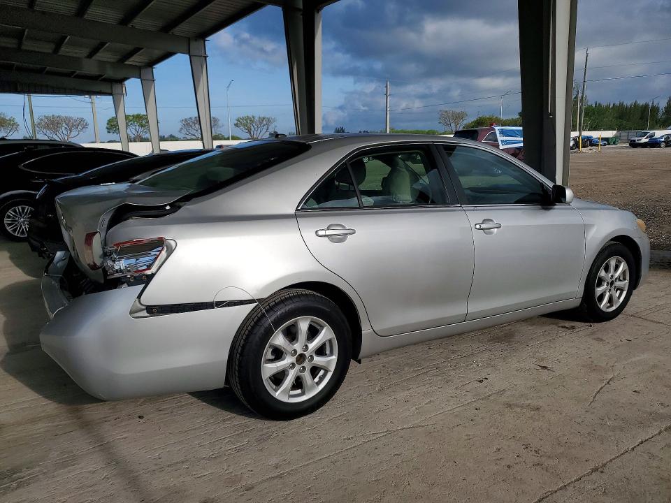 2010 Toyota Camry მანქანა იყიდება აუქციონზე, vin: 4T1BF3EK8AU533173, აუქციონის ნომერი: 52689116