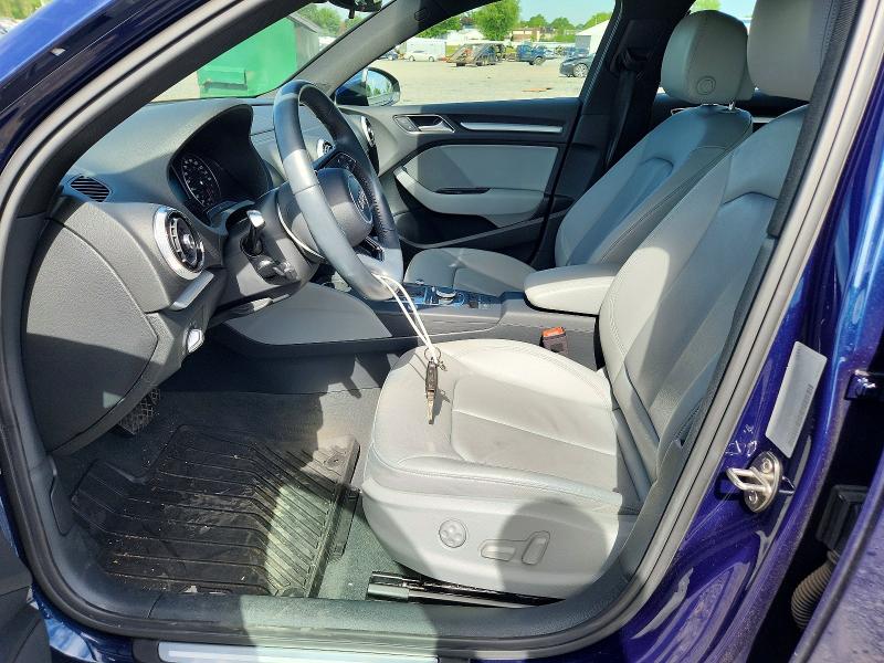 Продажа на аукционе авто 2018 Audi A3, vin: WAUB8GFF3J1028678, номер лота: 54940116